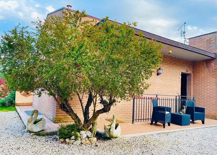 Sara Il Giardino Di Dafne